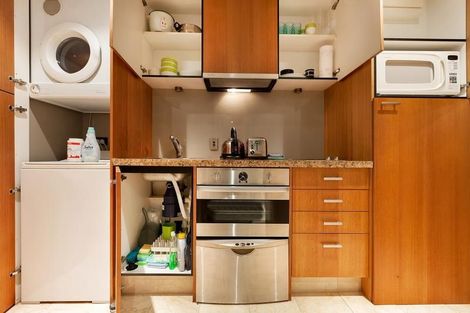 Photo of property in The Metropolis Apartments, 2410/1 Courthouse Lane, Auckland Central, Auckland, 1010