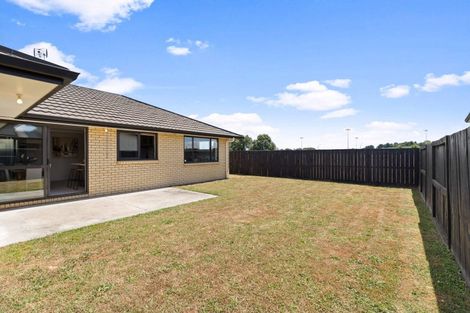 Photo of property in 13 Chadwick Place, Rototuna North, Hamilton, 3210