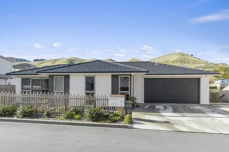 Photo of property in 18 Rochdale Drive, Churton Park, Wellington, 6037