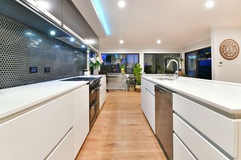 Photo of property in 73 The Circle, Manly, Whangaparaoa, 0930