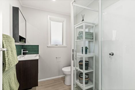 Photo of property in 806 Grove Road, Mayfair, Hastings, 4122