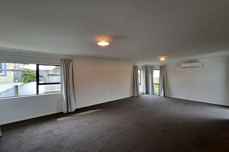 Photo of property in 13b Bulkeley Terrace, New Plymouth, 4310