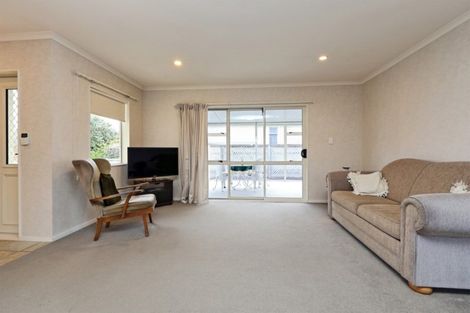 Photo of property in 30a Lee Road, Taradale, Napier, 4112