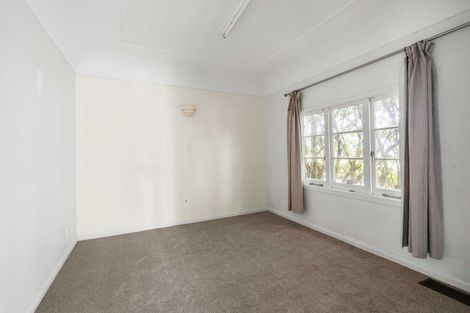 Photo of property in 11 Otahuri Crescent, Greenlane, Auckland, 1051