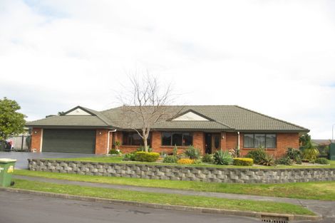 Photo of property in 4 Castlehill Court, Wattle Downs, Auckland, 2103