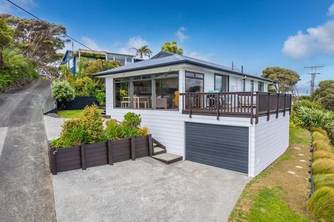 Photo of property in 8b Government Road, Raglan, 3225