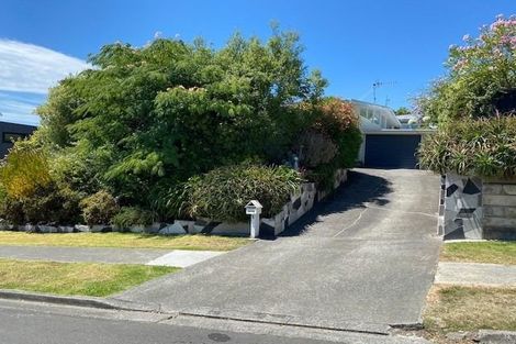 Photo of property in 1 Emerald Hill, Havelock North, 4130