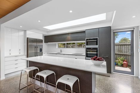 Photo of property in 21a Guildford Street, Burnside, Christchurch, 8053