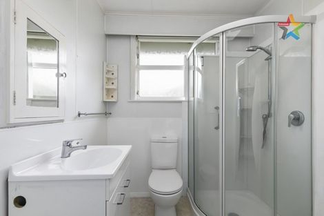 Photo of property in 8/250 Muritai Road, Eastbourne, Lower Hutt, 5013