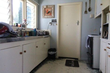 Photo of property in 2 Laura Street, Lumsden, 9730