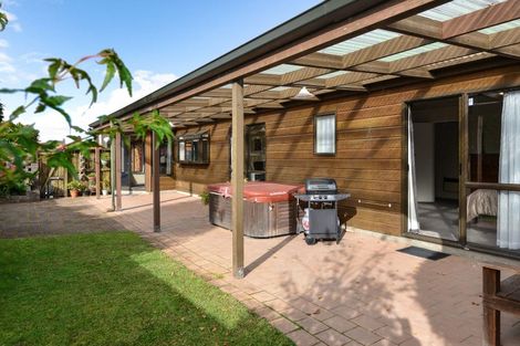 Photo of property in 6 Willowfield Place, Pukete, Hamilton, 3200