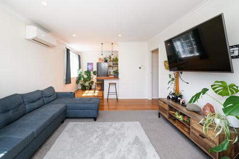 Photo of property in 140 Rangiora Avenue, Roslyn, Palmerston North, 4414