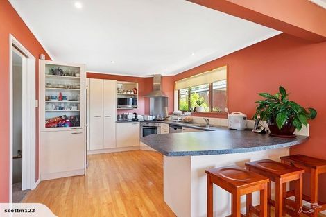 Photo of property in 90b Thurleigh Grove, Karori, Wellington, 6012