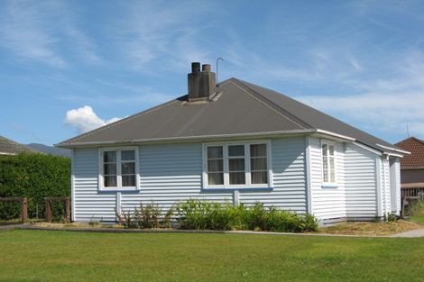 Photo of property in 68 Rintoul Street, Westport, 7825