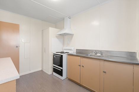 Photo of property in 4-6 Dix Crescent, Riversdale, Blenheim, 7201