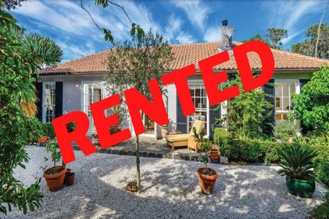 Photo of property in 2 Saint Leonards Road, Hauraki, Auckland, 0622