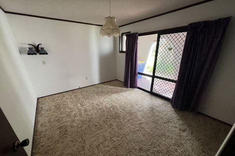 Photo of property in 56 Balmain Road, Chatswood, Auckland, 0626