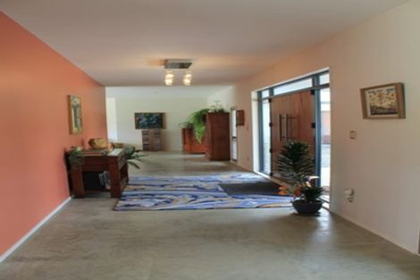 Photo of property in 61 Hurndall Street East, Maungaturoto, 0520