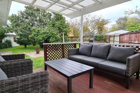 Photo of property in 28 Fairdale Avenue, Red Hill, Papakura, 2110