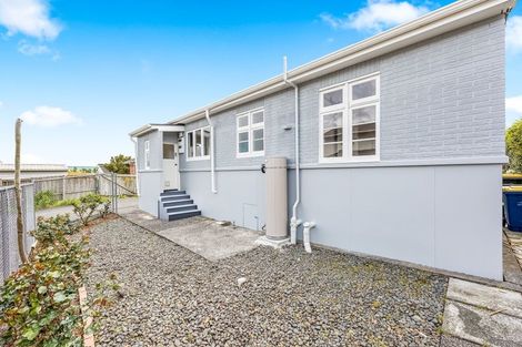 Photo of property in 115 Sunnyside Road, Sunnyvale, Auckland, 0612