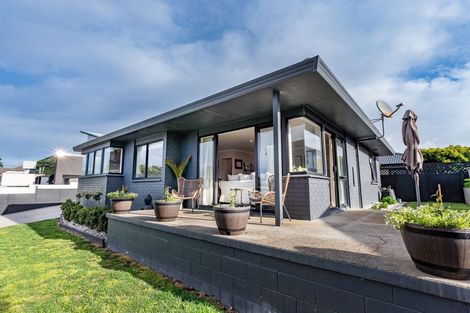 Photo of property in 424 Oceanbeach Road, Mount Maunganui, 3116