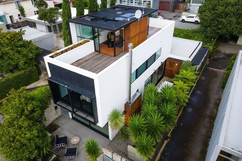 Photo of property in 1 Millbank Lane, Merivale, Christchurch, 8014