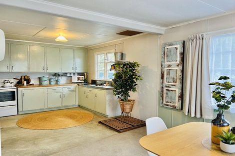 Photo of property in 17 Thyra Street, Dannevirke, 4930