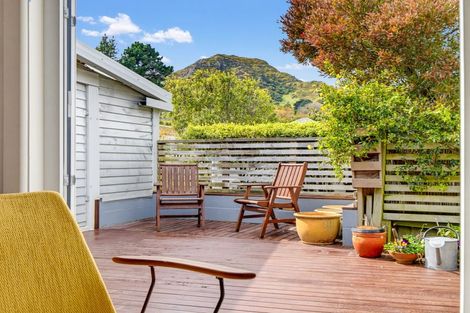 Photo of property in 10 Cornwall Road, Lyttelton, 8082