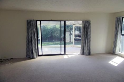 Photo of property in 1/74a Jeffreys Road, Fendalton, Christchurch, 8052