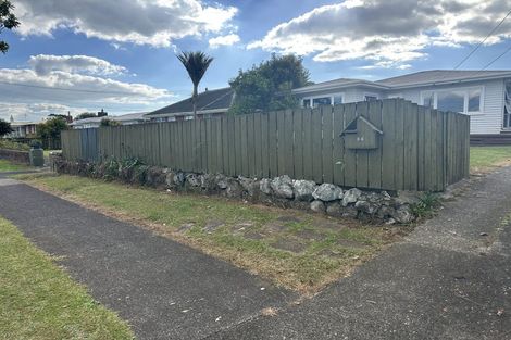 Photo of property in 84 Puriri Road, Manurewa, Auckland, 2102