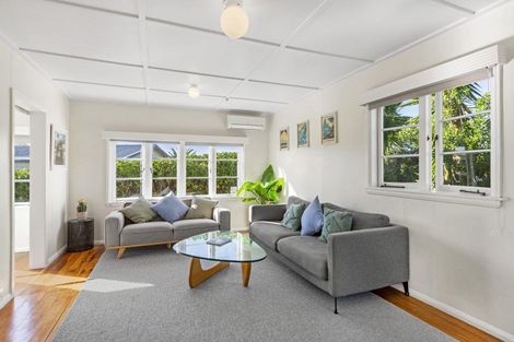 Photo of property in 22 James Street, Raglan, 3225