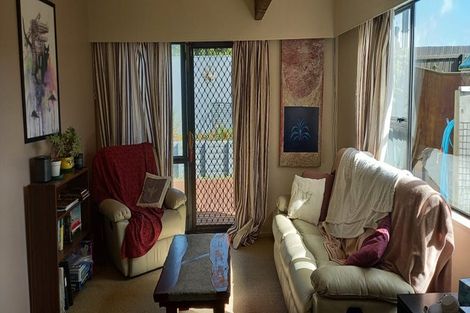 Photo of property in 27b Mana Esplanade, Paremata, Porirua, 5026