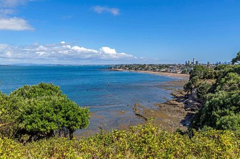 Photo of property in 49 Beach Road, Castor Bay, Auckland, 0620