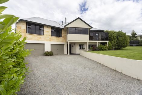 Photo of property in 2 Evered Street, Weston, Oamaru, 9401