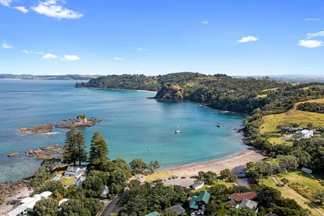 Photo of property in 4 Hillside Crescent, Leigh, 0985