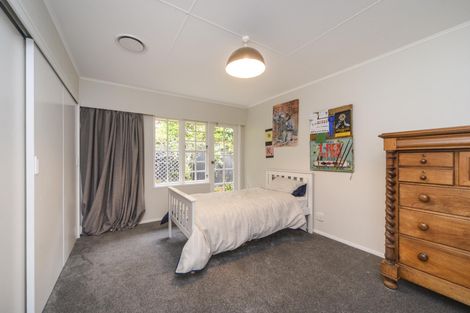 Photo of property in 92 Roy Street, Palmerston North, 4410