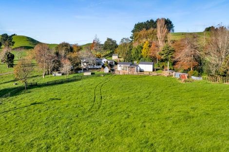 Photo of property in 295 Skinner Road, Bird Road, Stratford, 4393