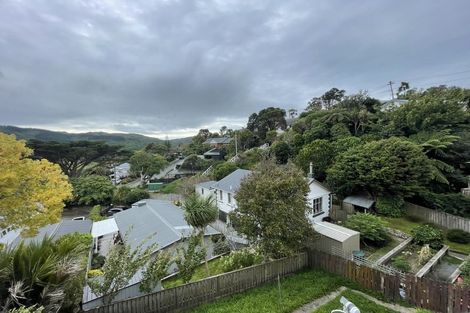 Photo of property in 14 West Road, Northland, Wellington, 6012