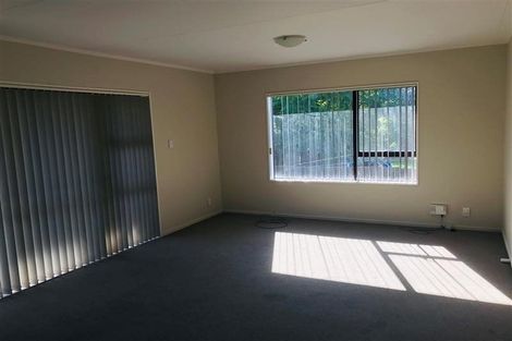 Photo of property in 2/355 Roscommon Road, Clendon Park, Auckland, 2103