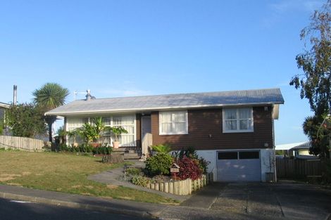 Photo of property in 81 Bruce Road, Glenfield, Auckland, 0629
