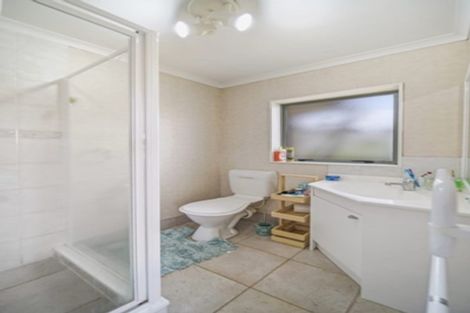 Photo of property in 5 Harobed Place, Weymouth, Auckland, 2103