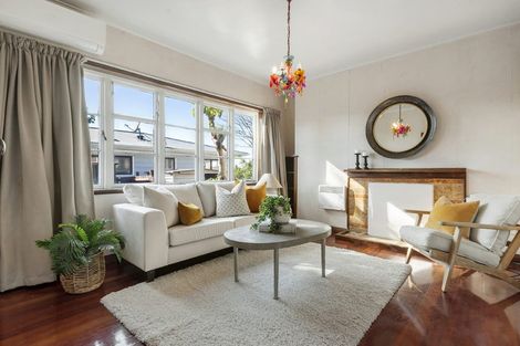 Photo of property in 9e Kerr Street, Devonport, Auckland, 0624