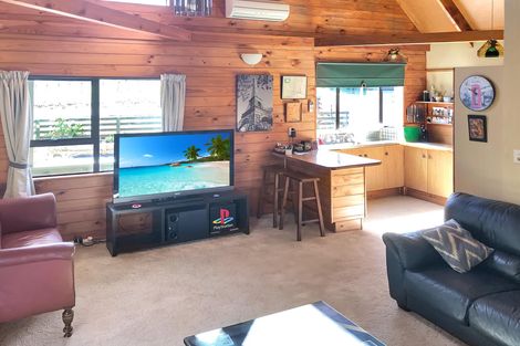 Photo of property in 68 Skudders Beach Road, Kerikeri, 0294