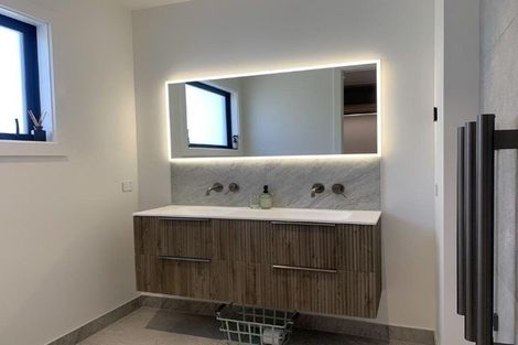 Photo of property in 27 Rubus Street, Wanaka, 9382