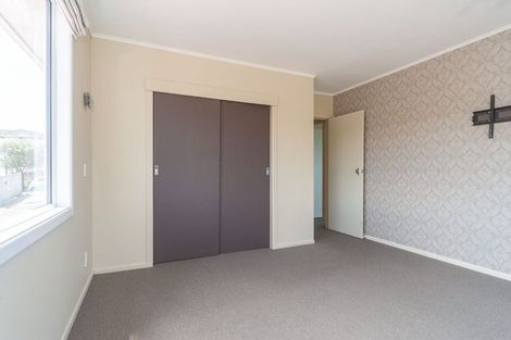 Photo of property in 46 Cypress Drive, Maungaraki, Lower Hutt, 5010