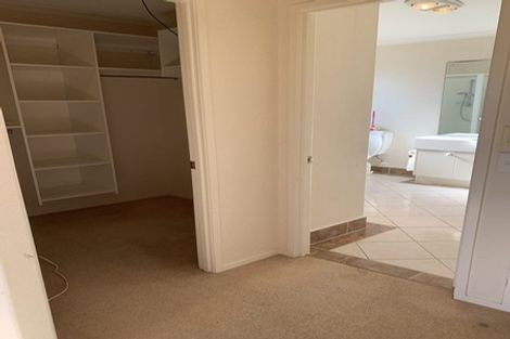 Photo of property in 41 Corta Bella Place, Golflands, Auckland, 2013