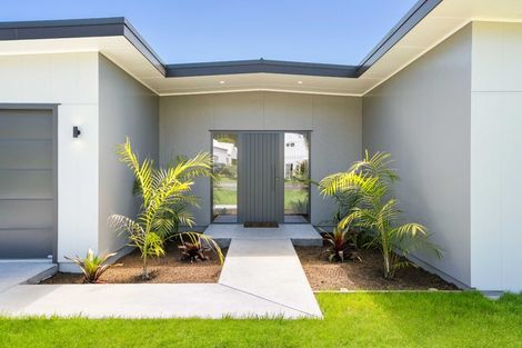 Photo of property in 64 Saint Andrews Drive, Pauanui, Hikuai, 3579