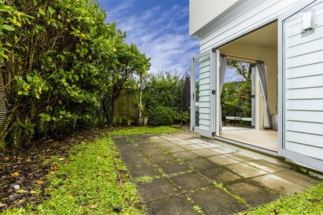 Photo of property in 5/40 Scarlet Oak Drive, Schnapper Rock, Auckland, 0632