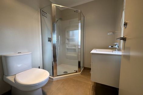 Photo of property in 8 Horizon View Road, Oteha, Auckland, 0632