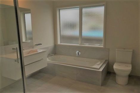 Photo of property in 172 Waikite Road, Welcome Bay, Tauranga, 3175